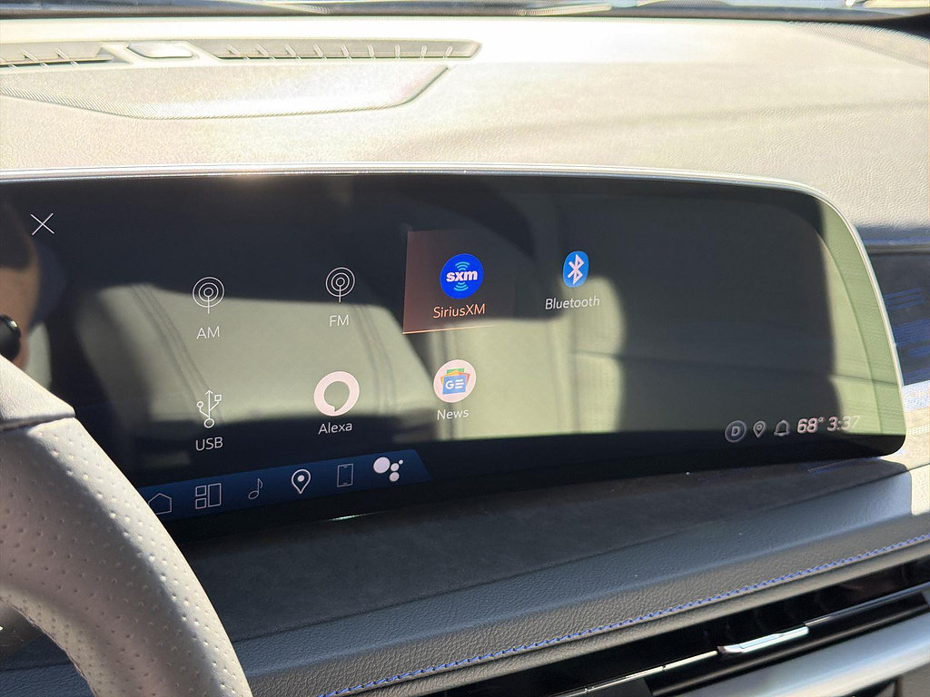Used 2024 Cadillac XT4 Sport AWD/4WD image 12