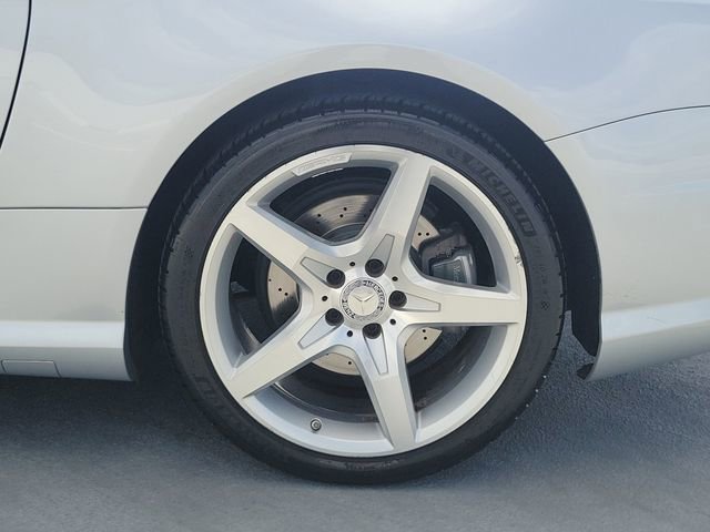 Used 2013 Mercedes-Benz SL 550 image 11
