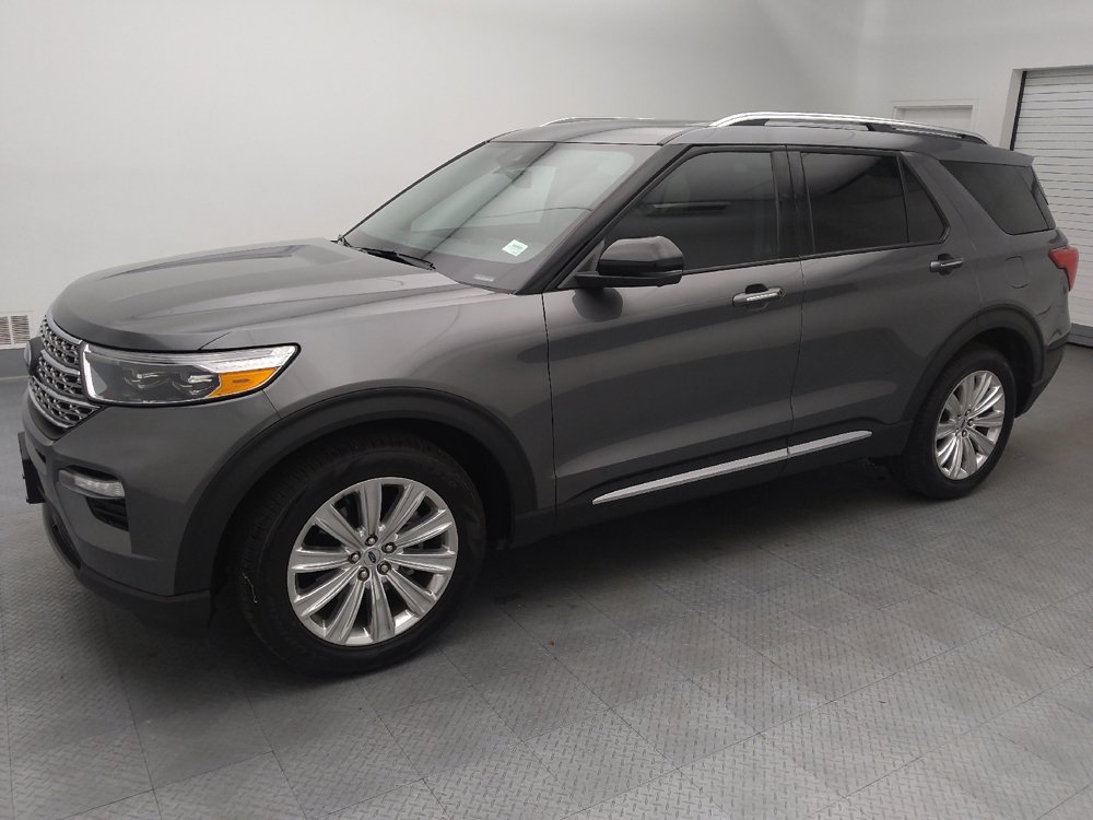 Used 2023 Ford Explorer Limited w/ Equipment Group 301A RWD image 2