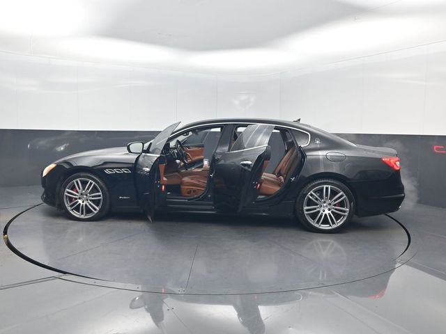 Used 2017 Maserati Quattroporte S GranSport image 40