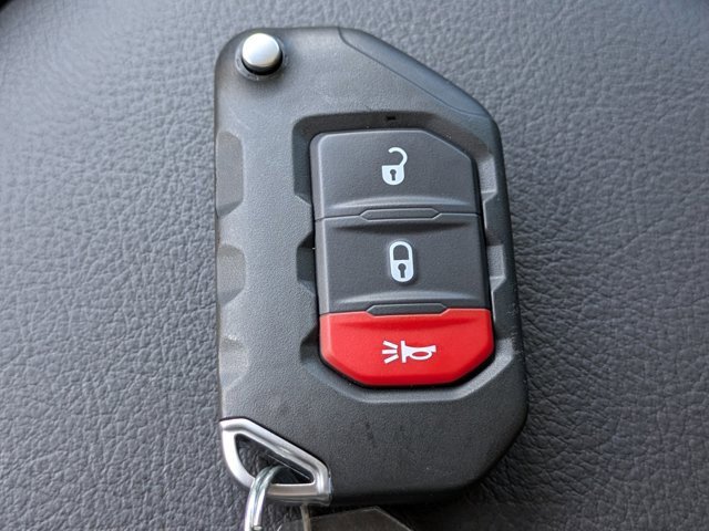 New 2025 Jeep Gladiator Sport image 22