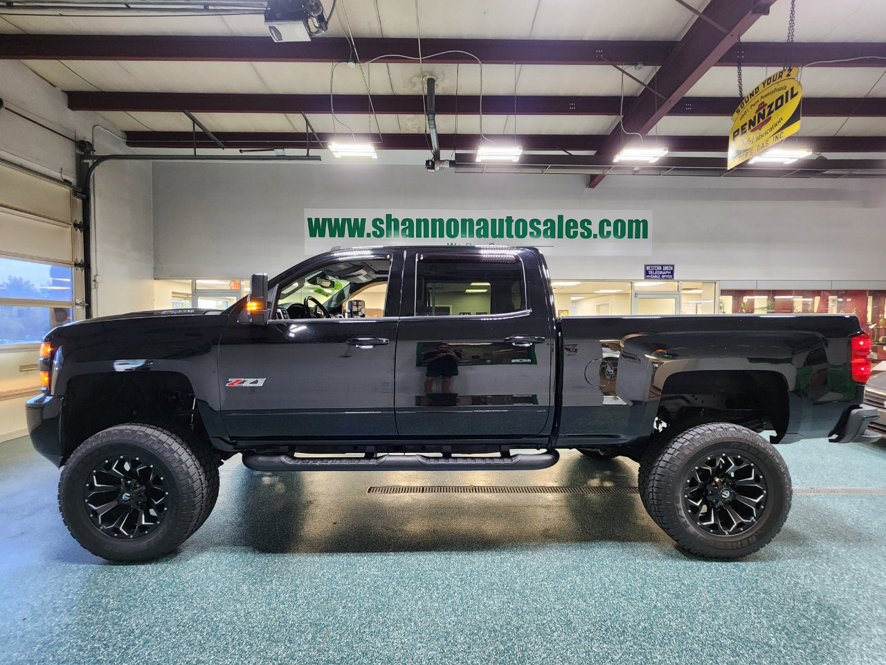 Used 2019 Chevrolet Silverado 2500 LTZ w/ Duramax Plus Package image 11