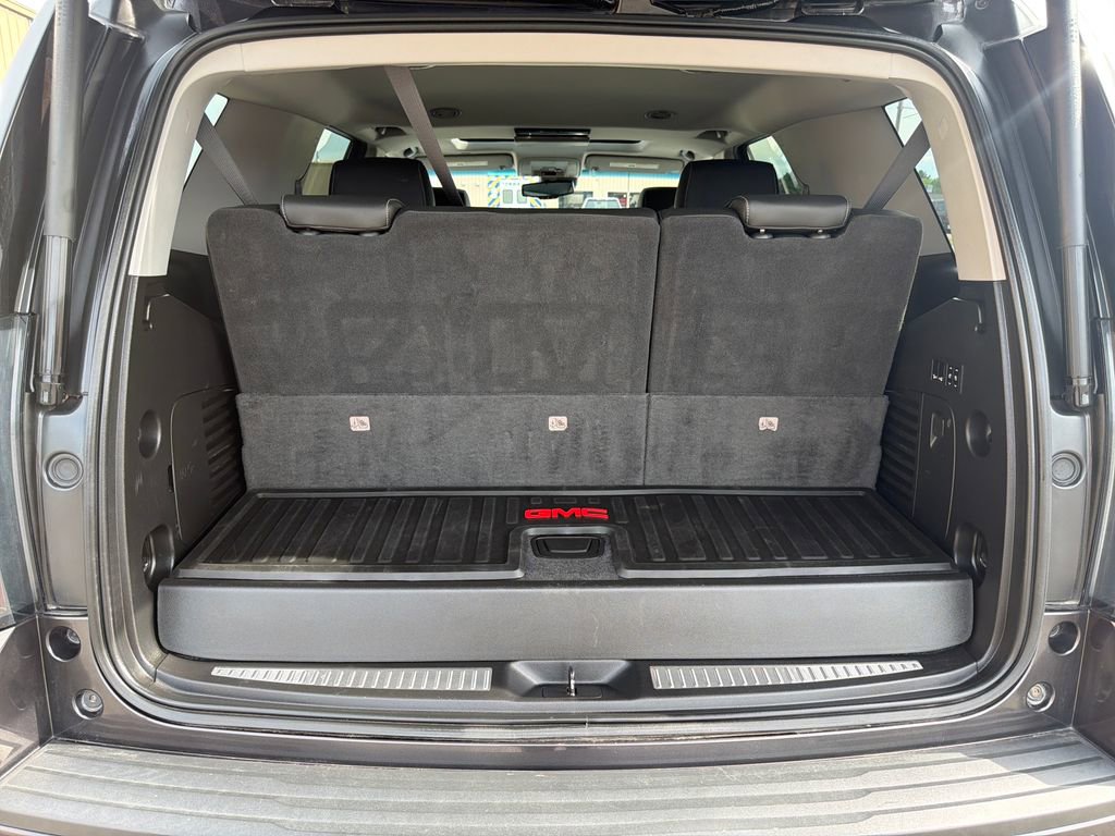 Used 2018 GMC Yukon SLT w/ Premium Edition AWD/4WD image 23