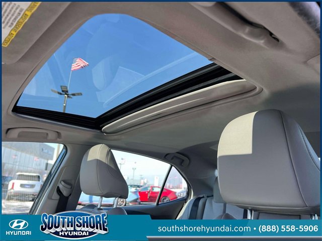 Used 2019 Toyota Camry SE image 24