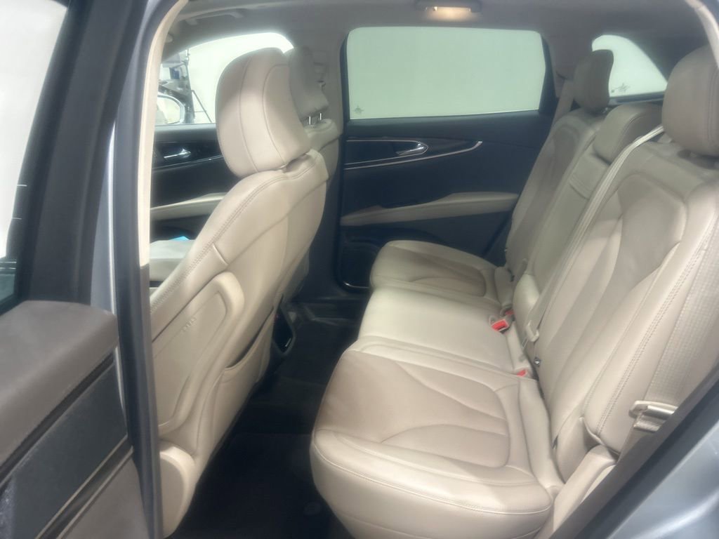 Certified 2022 Lincoln Nautilus Reserve image 29