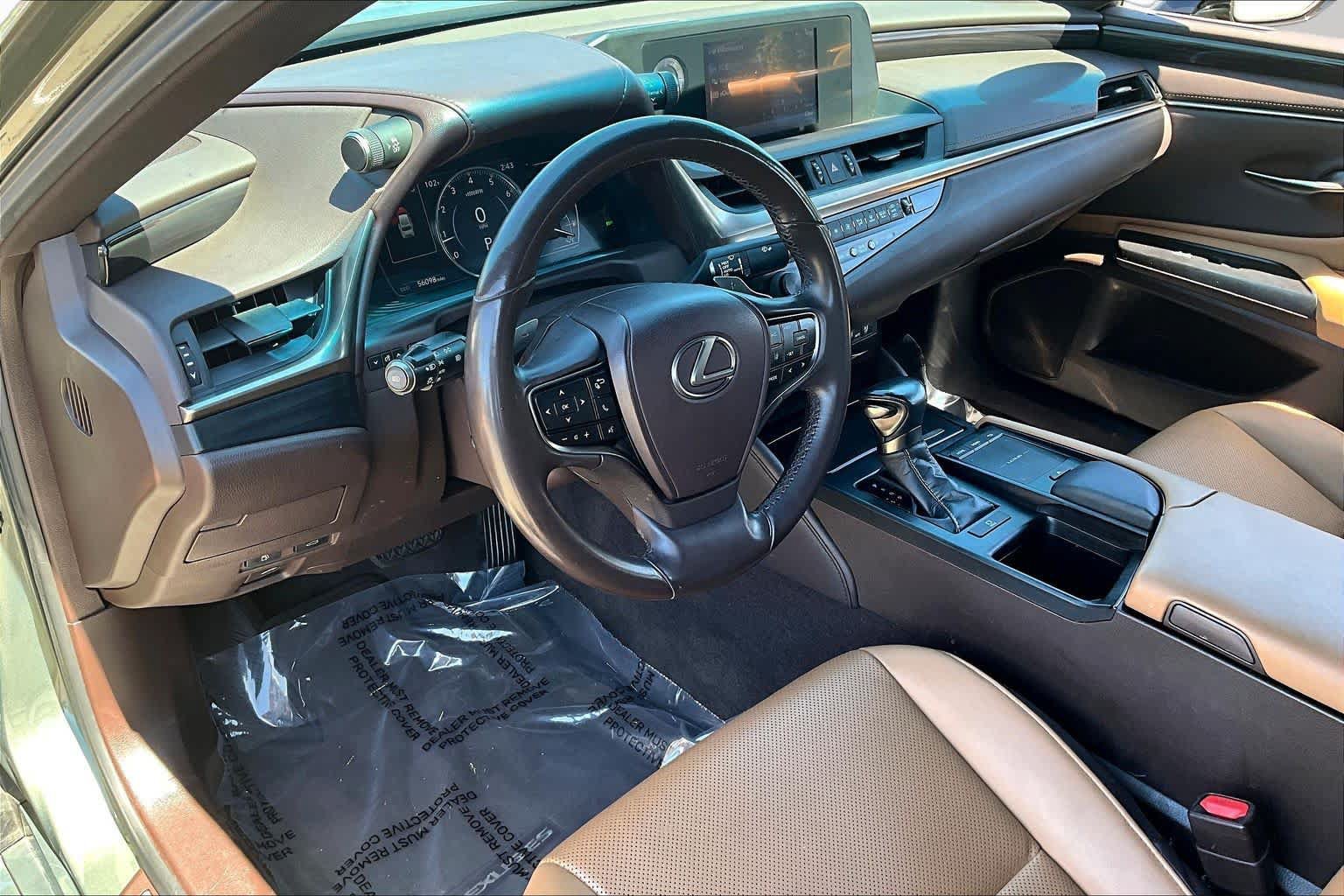 Used 2020 Lexus ES 350 w/ Premium Package FWD image 17