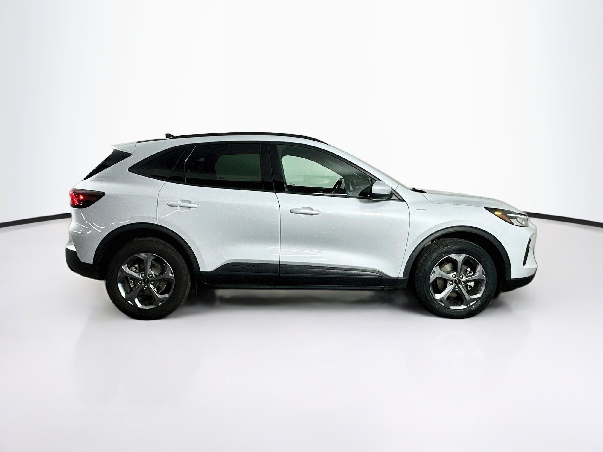 Used 2025 Ford Escape ST-Line Select AWD/4WD image 10