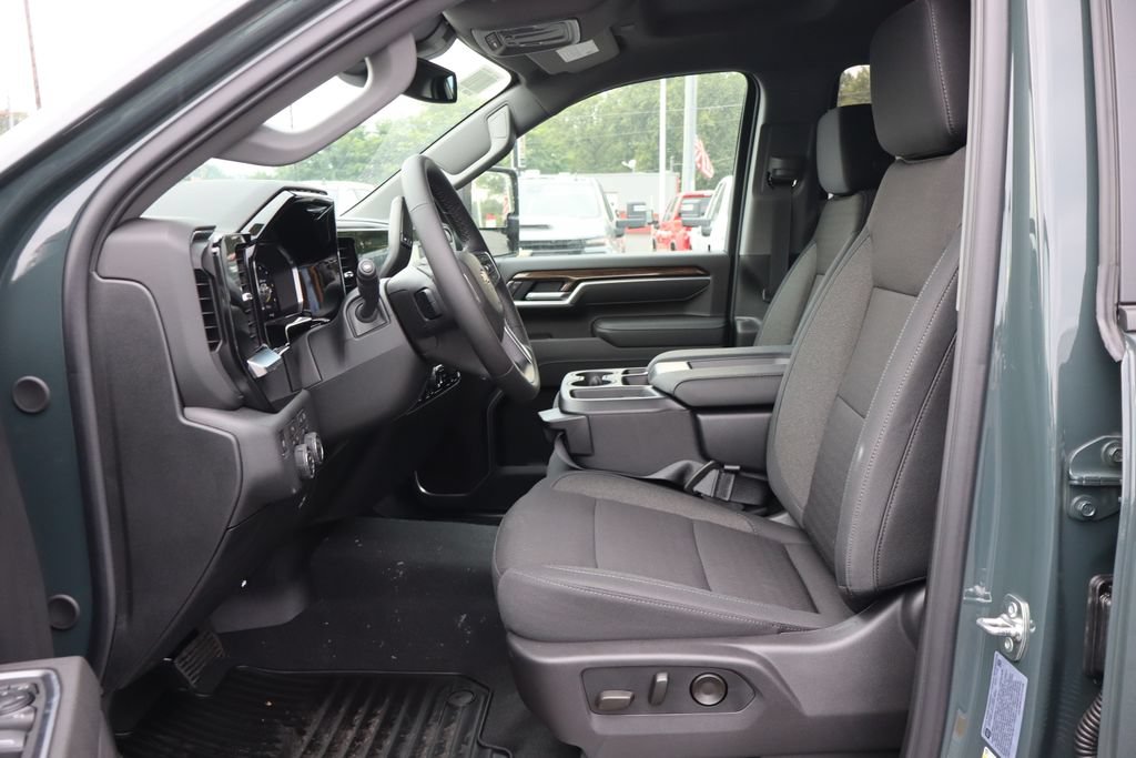 New 2026 Chevrolet Silverado 2500 LT w/ Safety Package AWD/4WD image 5