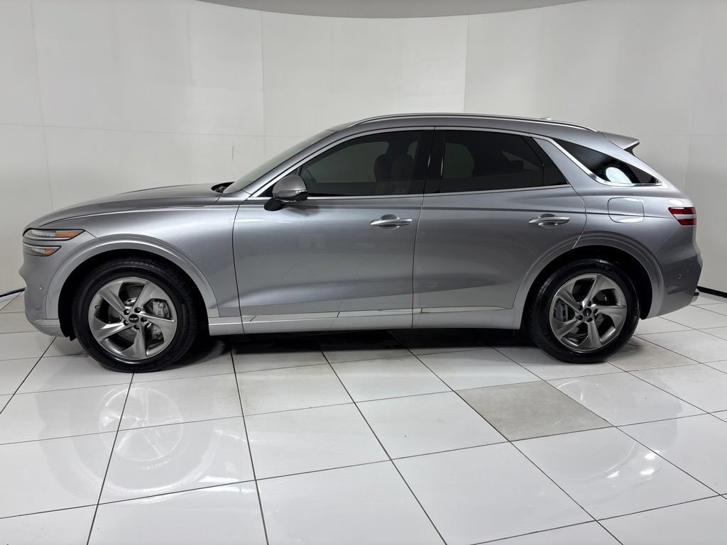 Used 2026 Genesis GV70 2.5T Advanced AWD/4WD image 2