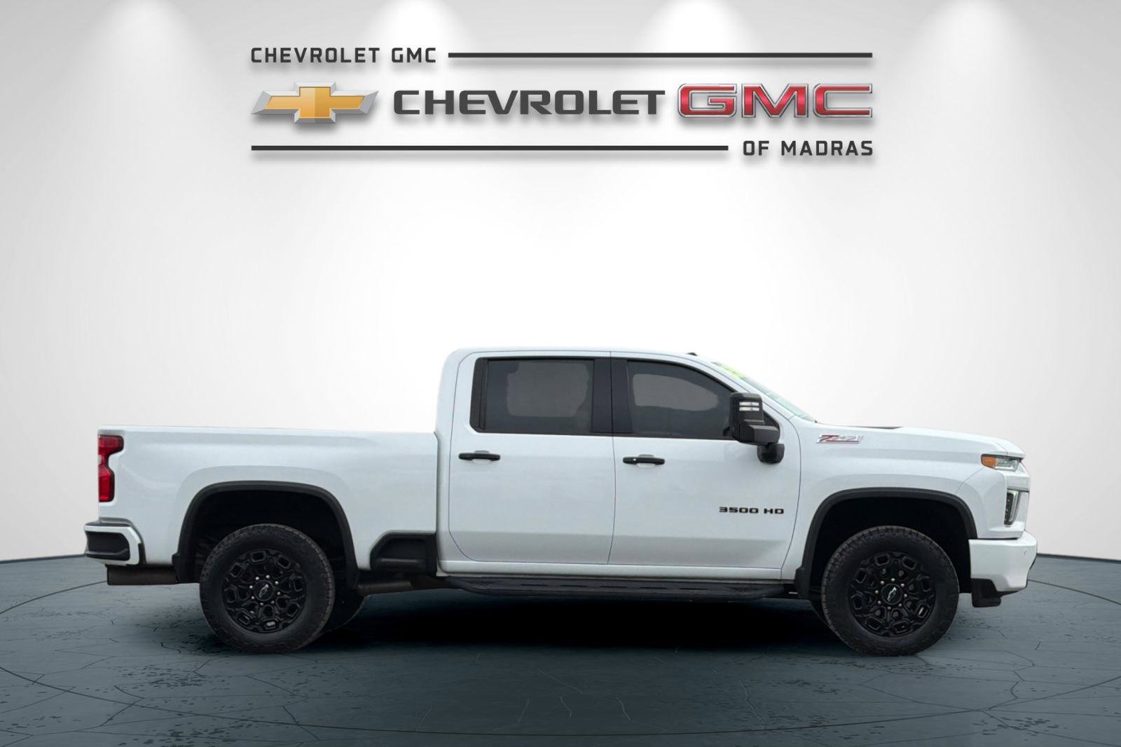 Used 2022 Chevrolet Silverado 3500 LTZ w/ LTZ Plus Package image 2