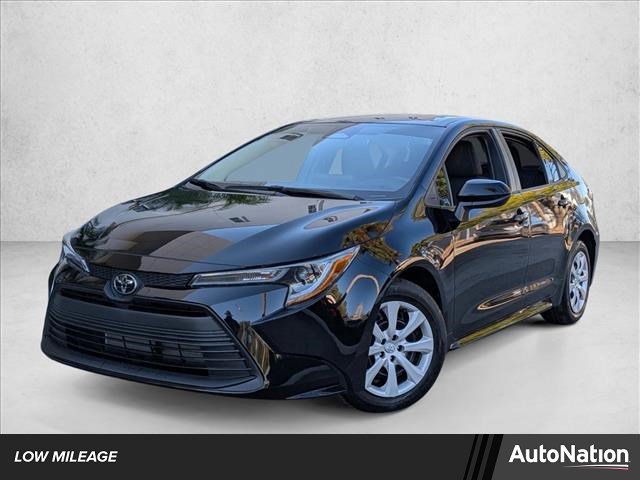 Used 2024 Toyota Corolla LE image 1