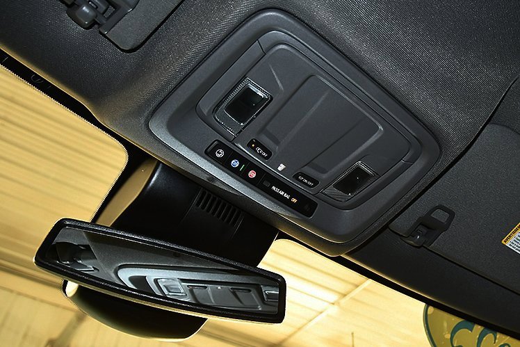 Used 2025 GMC Sierra 1500 SLT image 28