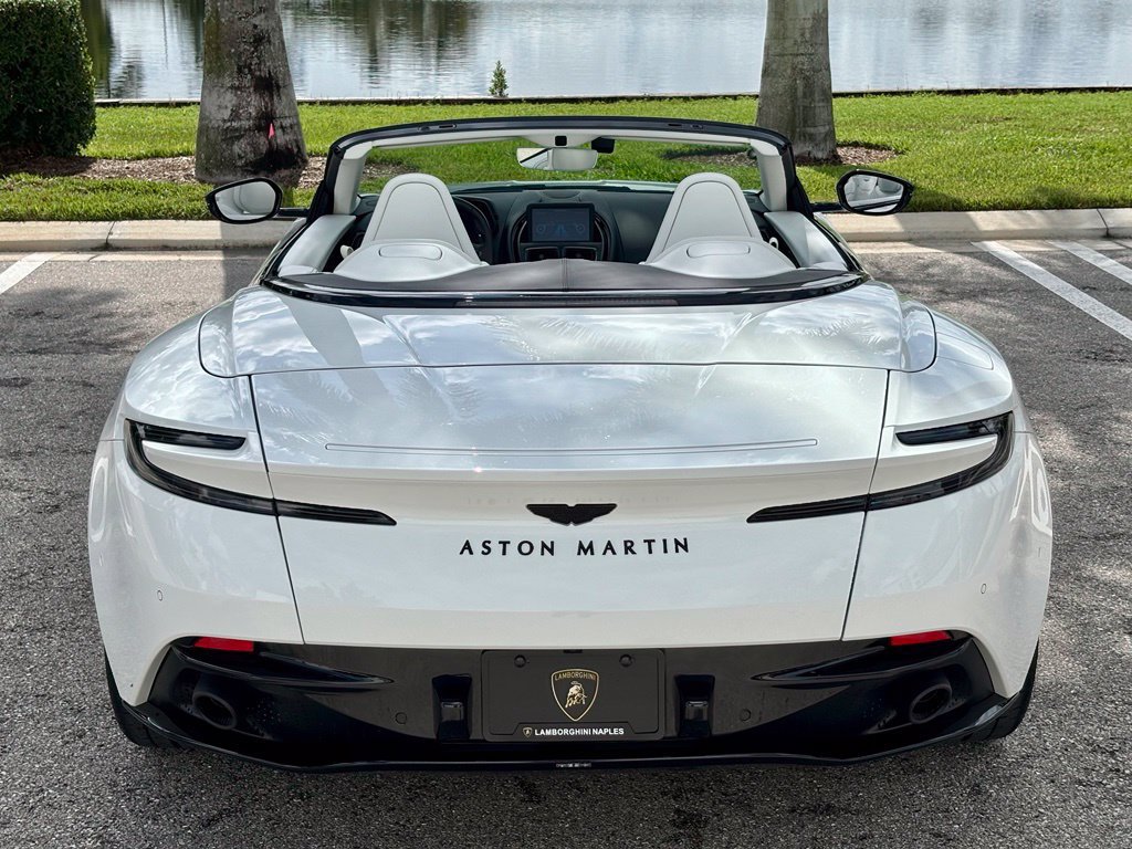 Used 2023 Aston Martin DB11 Volante RWD image 9