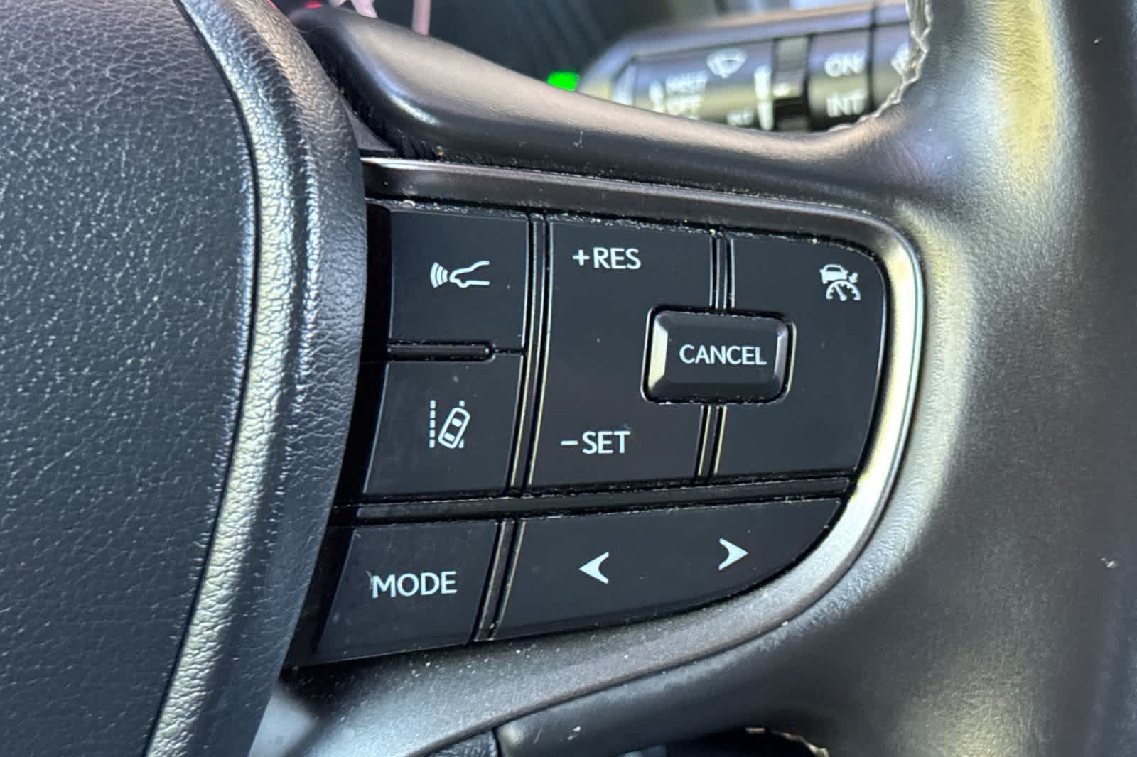Used 2021 Lexus UX 200 w/ Accessory Package (Z1) FWD image 27