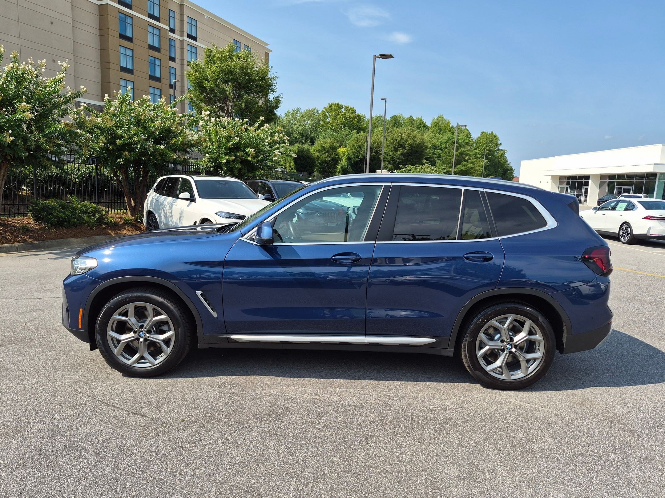 Certified 2023 BMW X3 sDrive30i w/ Premium Package RWD image 6