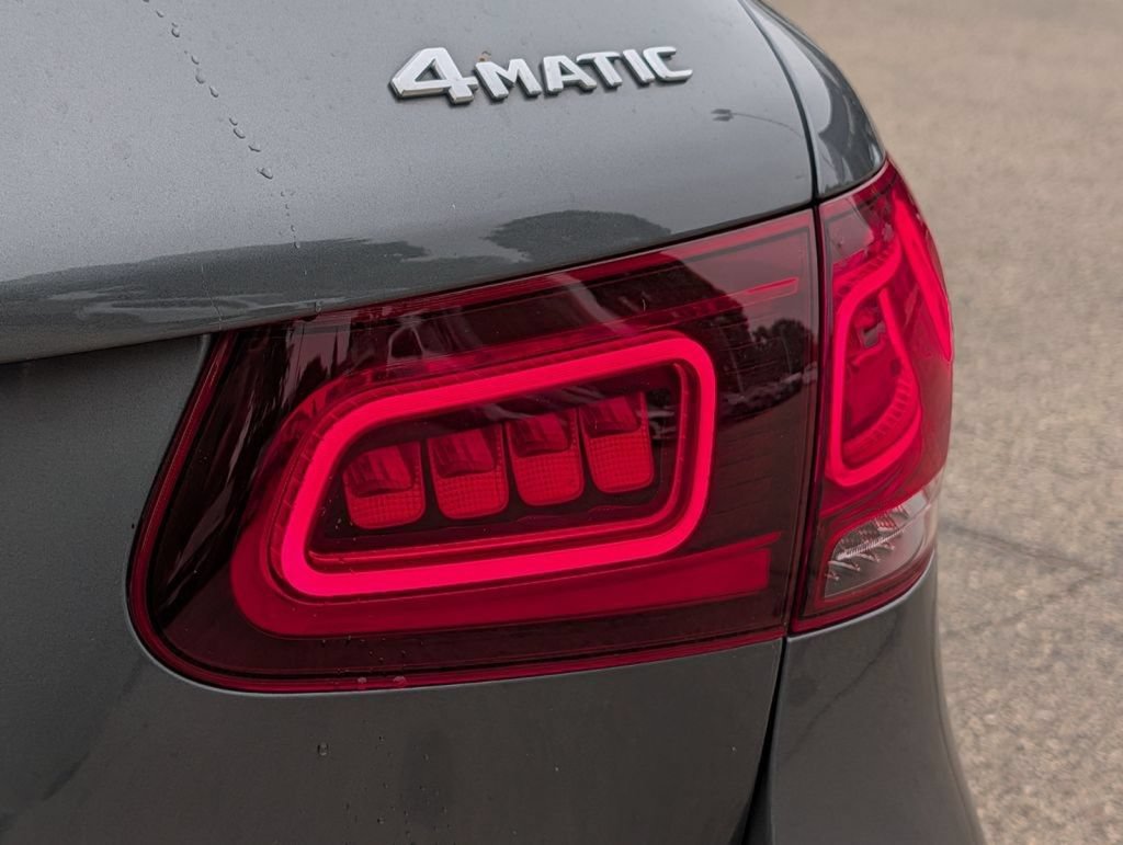 Used 2020 Mercedes-Benz GLC 300 4MATIC image 9