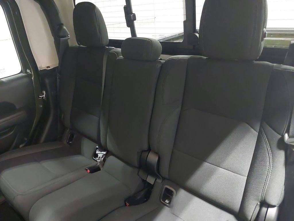 Used 2022 Jeep Gladiator Sport image 13