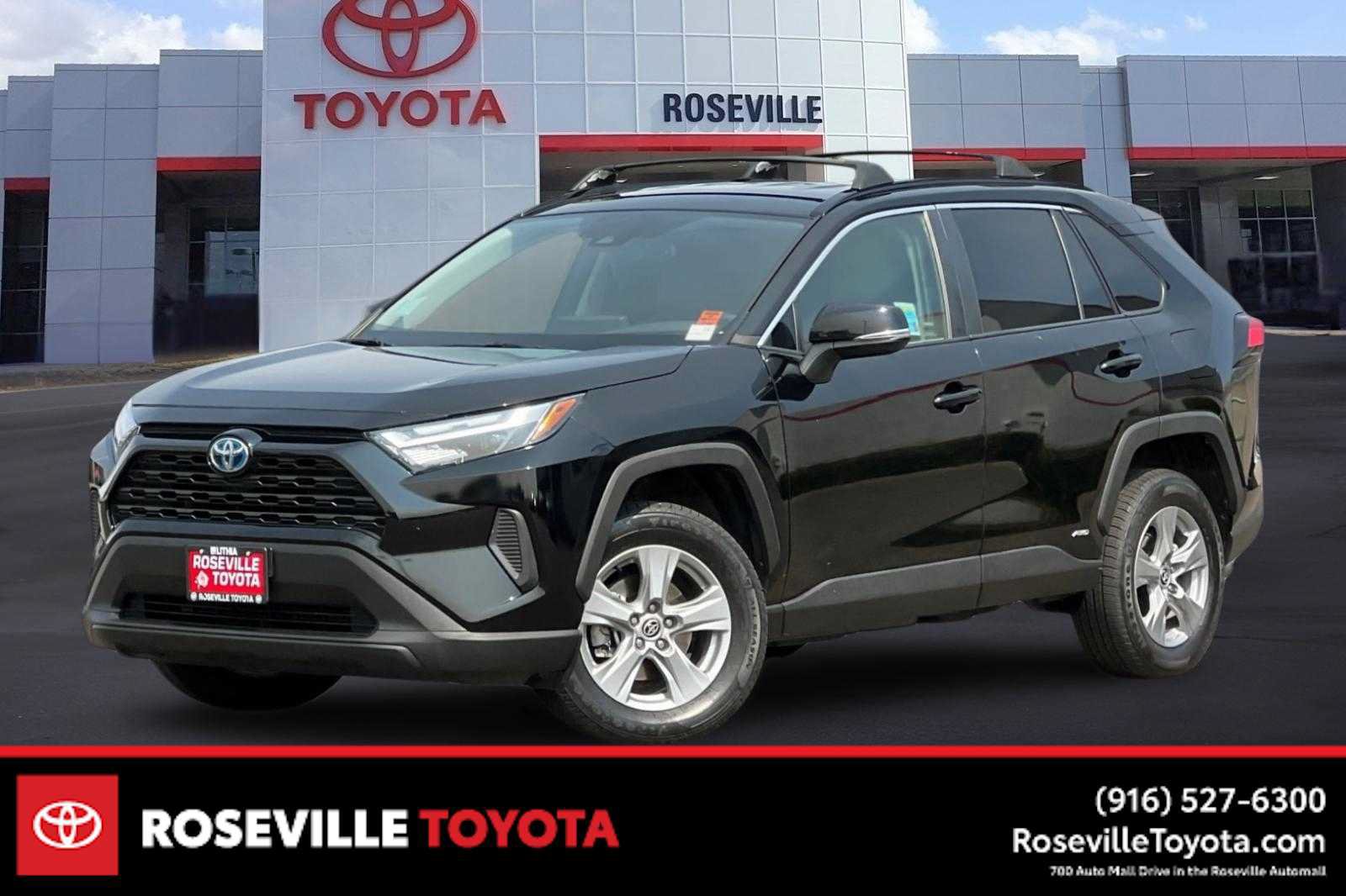 Used 2022 Toyota RAV4 XLE w/ XLE Grade Weather Package