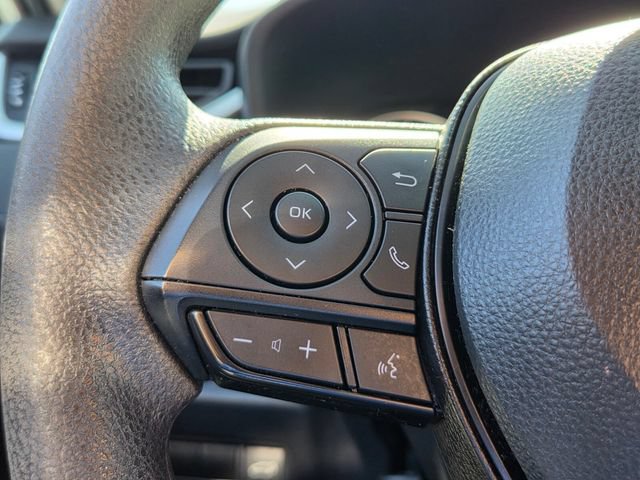 Used 2022 Toyota RAV4 XLE w/ Convenience Package FWD image 24