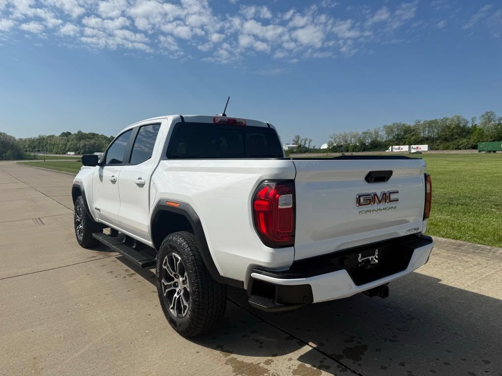 Used 2024 GMC Canyon AT4 w/ Technology Package AWD/4WD image 6
