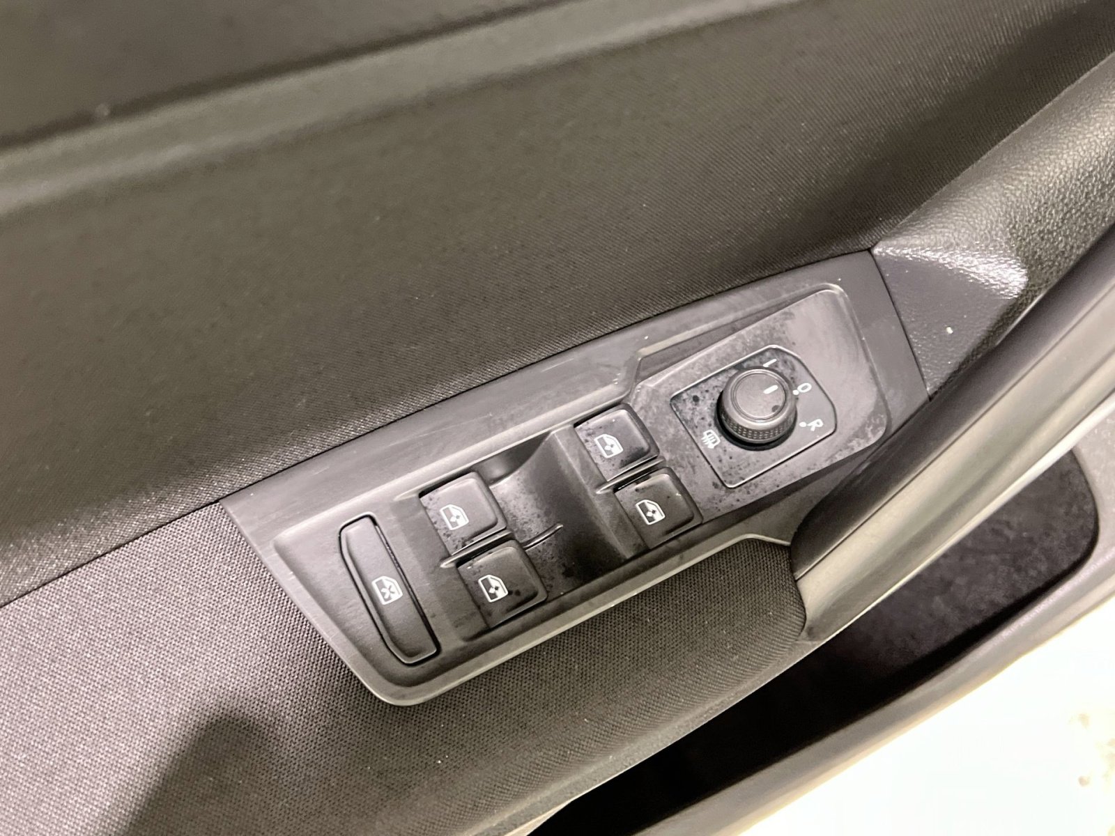 Used 2021 Volkswagen Tiguan S image 27