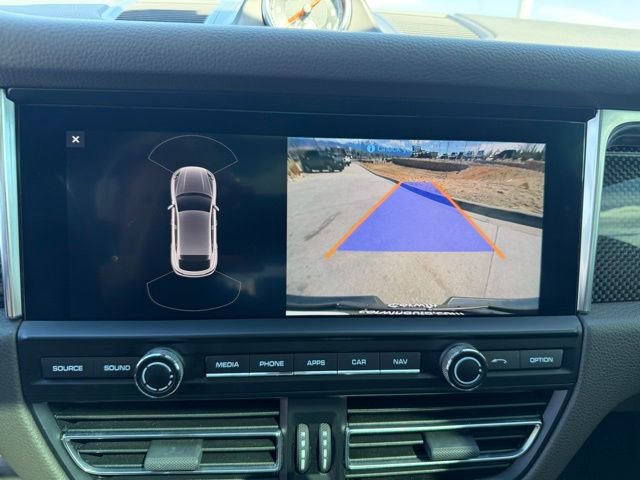 Used 2020 Porsche Macan S image 21