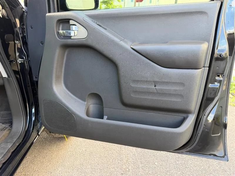 Used 2018 Nissan Frontier PRO-4X AWD/4WD image 47