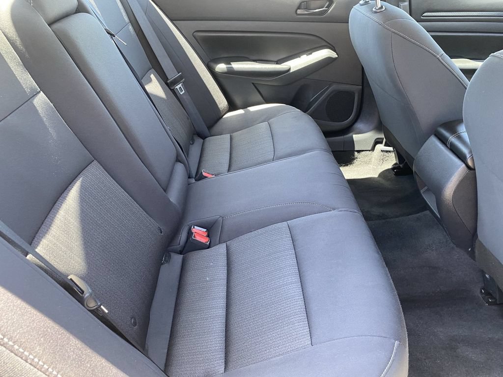 Used 2025 Nissan Altima 2.5 S FWD image 18