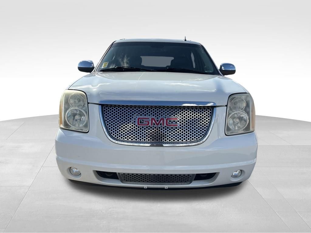 Used 2008 GMC Yukon XL Denali image 2