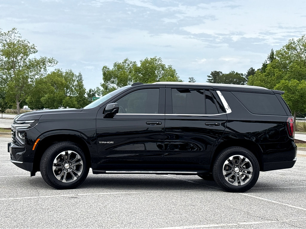 Used 2025 Chevrolet Tahoe LS RWD image 24
