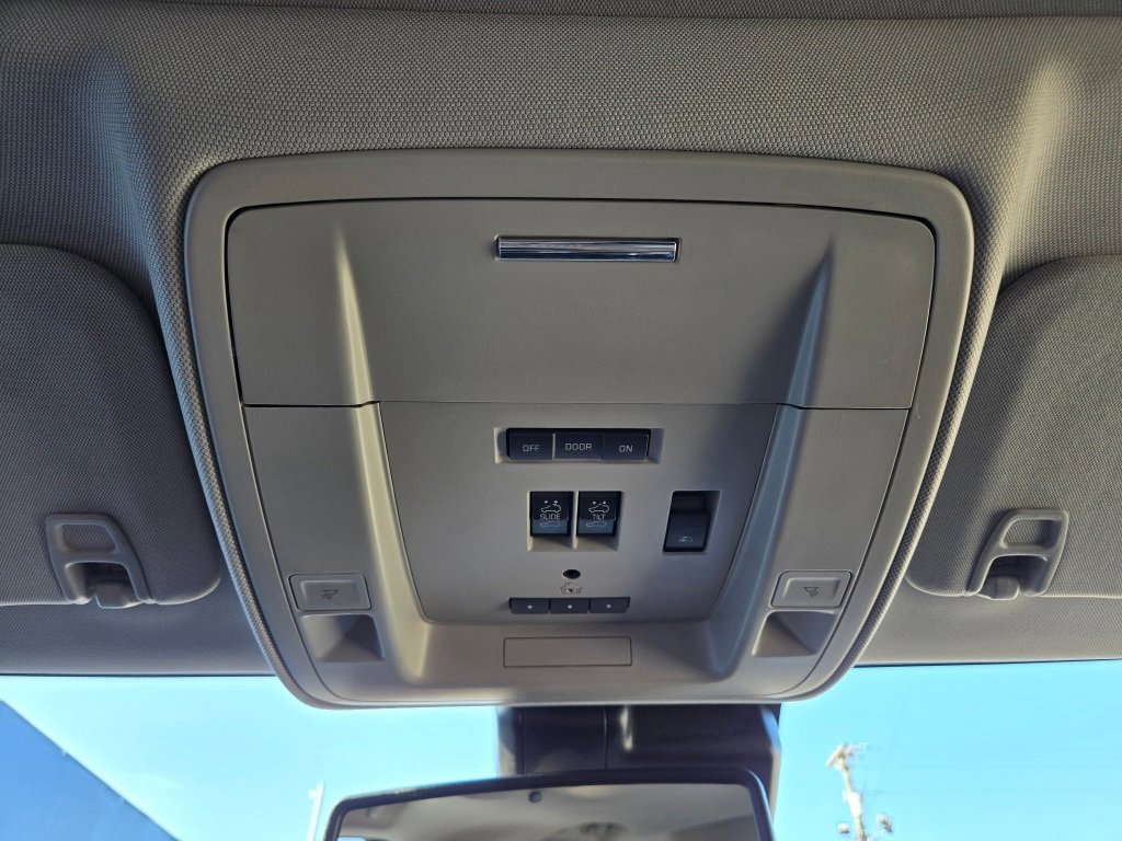 Used 2015 GMC Sierra 3500 Denali image 19