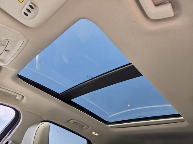 Certified 2019 Ford Escape Titanium FWD image 17