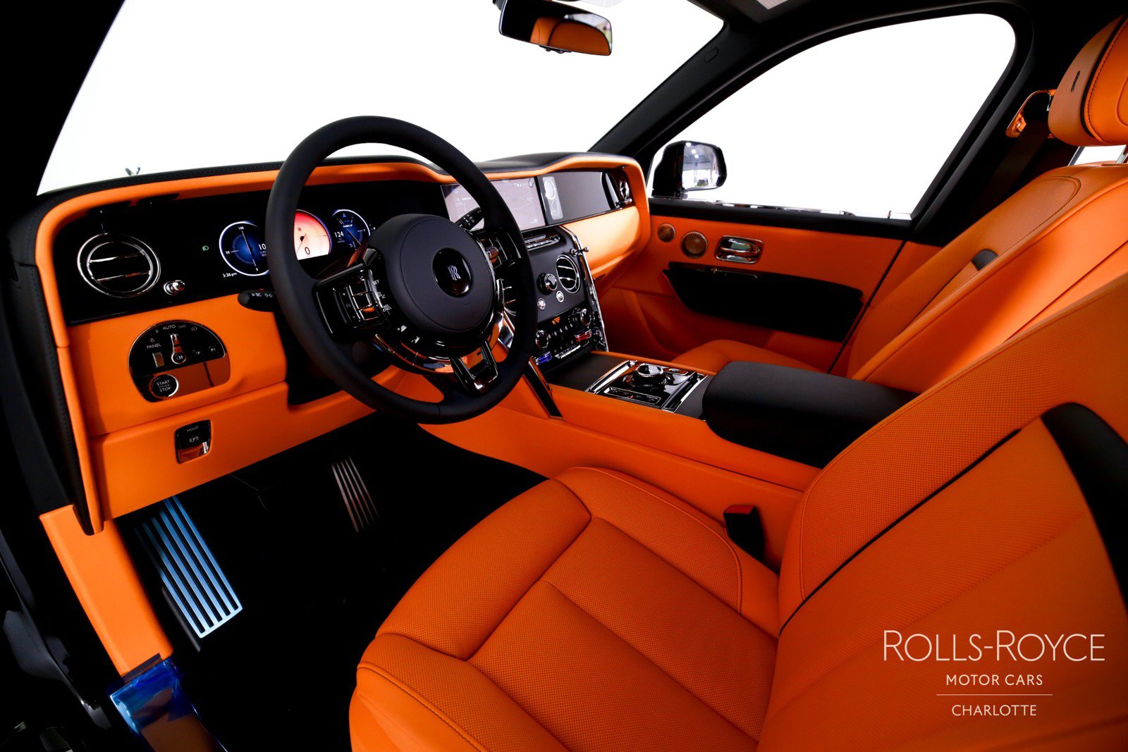 New 2026 Rolls-Royce Cullinan AWD/4WD image 4