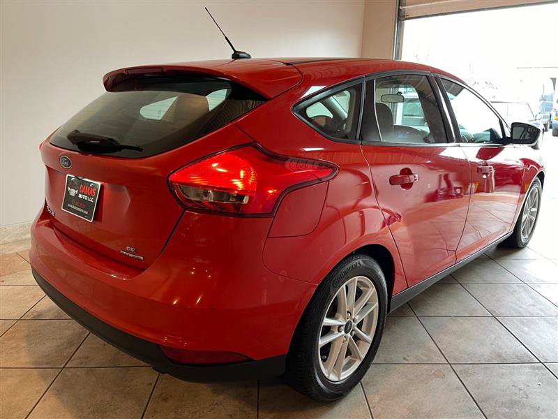 Used 2015 Ford Focus SE FWD image 48