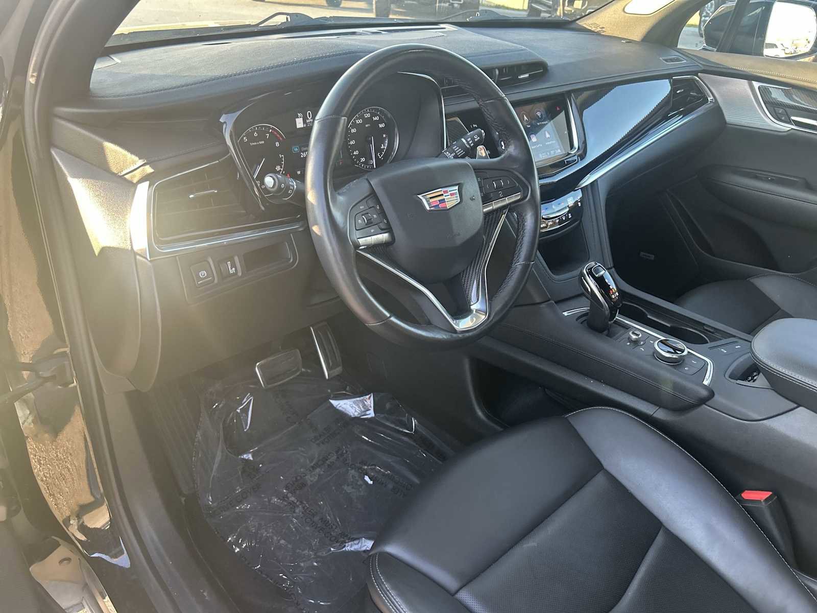 Certified 2024 Cadillac XT6 Sport w/ LPO, Floor Liner Package image 10