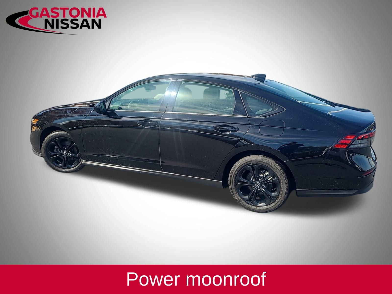 Used 2025 Honda Accord SE image 6