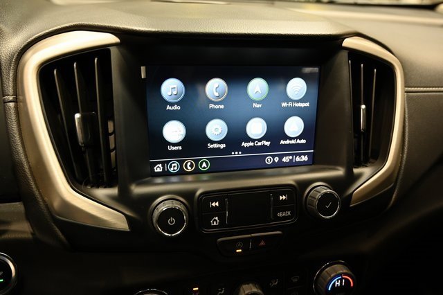 Used 2022 GMC Terrain Denali w/ Black Diamond Edition image 15