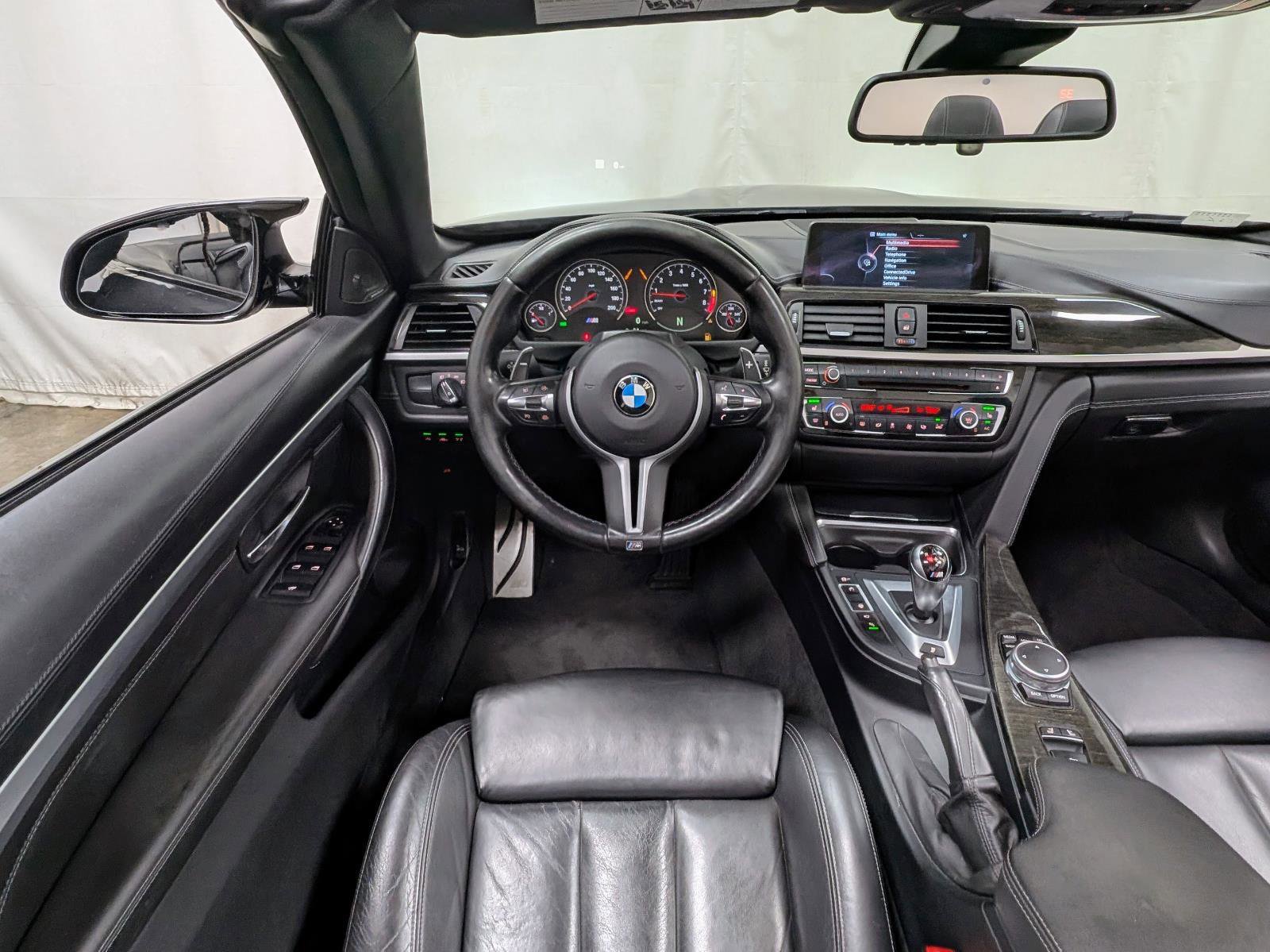Used 2015 BMW M4 Convertible RWD image 2