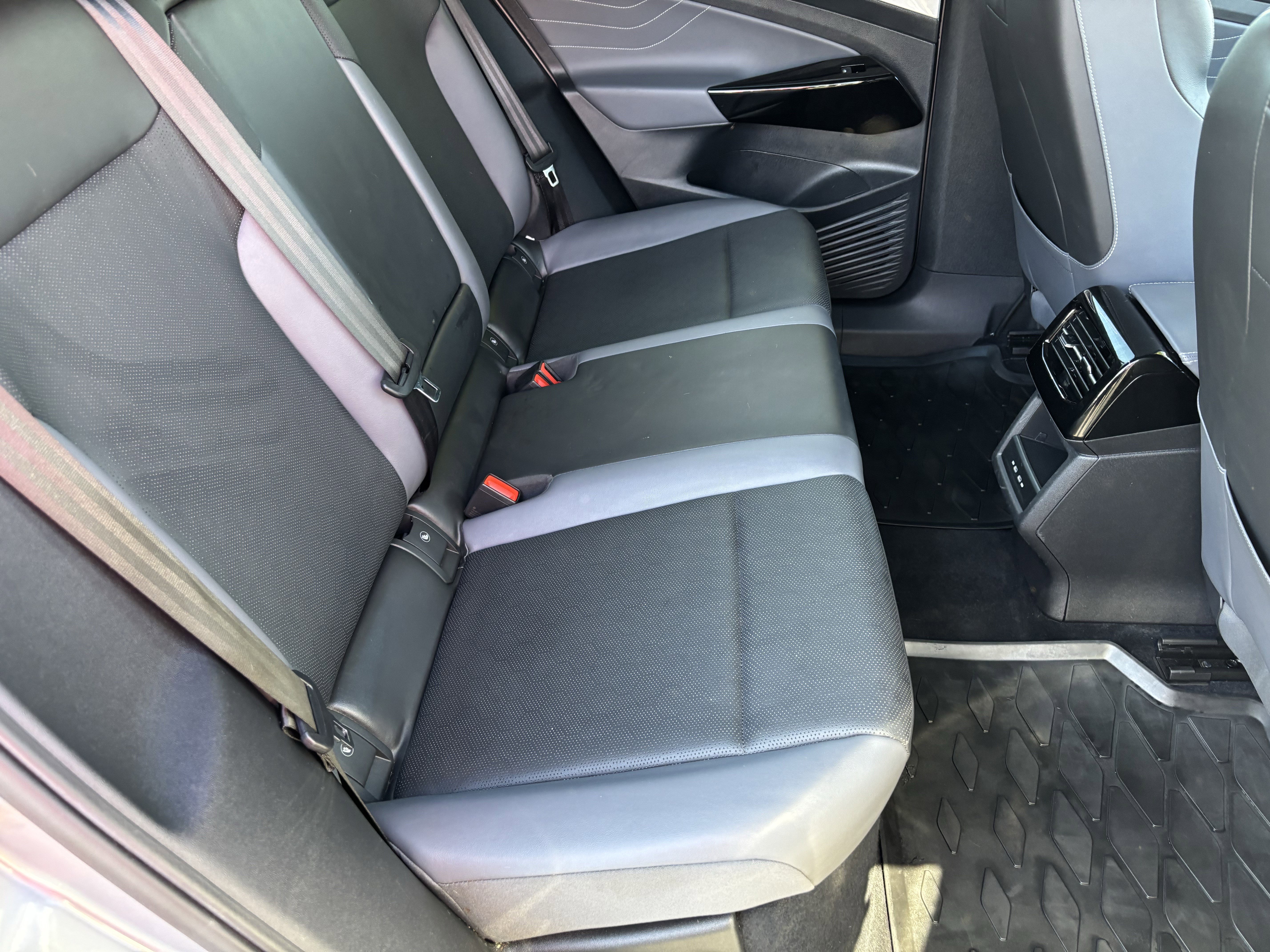 Used 2023 Volkswagen ID.4 Pro S image 15