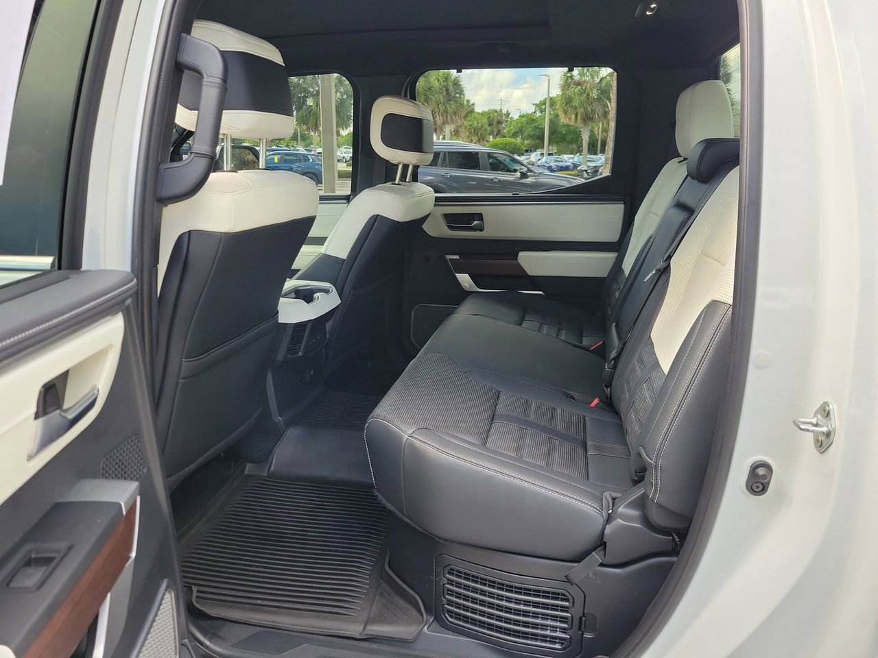 Used 2024 Toyota Tundra Capstone AWD/4WD image 10