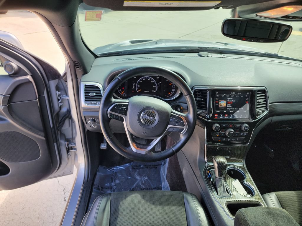 Used 2019 Jeep Grand Cherokee Laredo w/ Laredo X Package RWD image 18