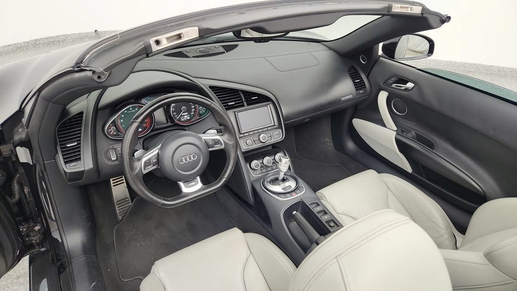 Used 2011 Audi R8 V10 w/ Enhanced Leather Pkg AWD/4WD image 53