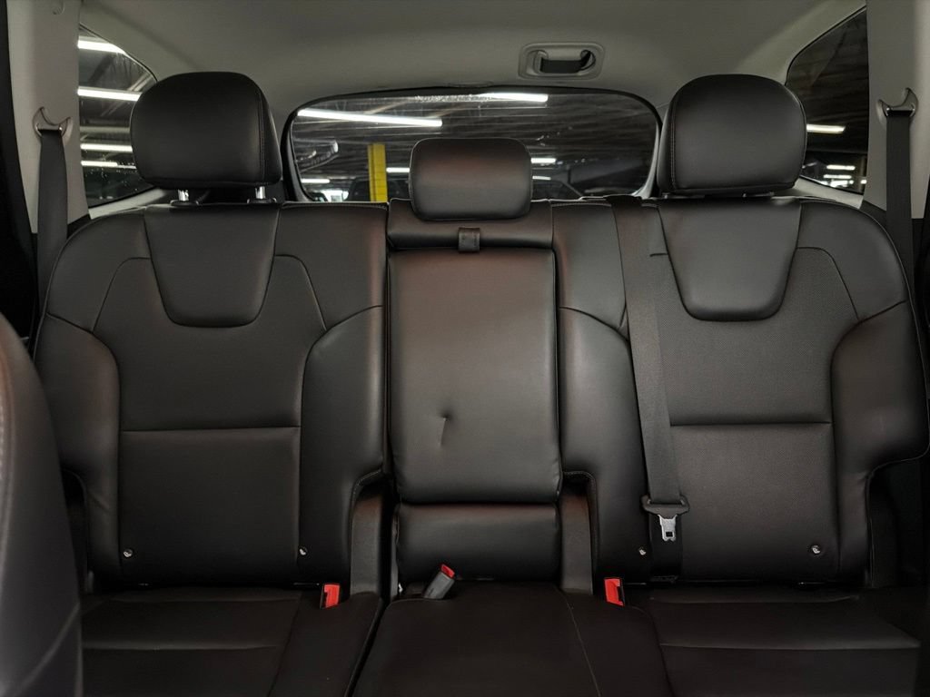 Used 2022 Kia Telluride LX FWD image 13