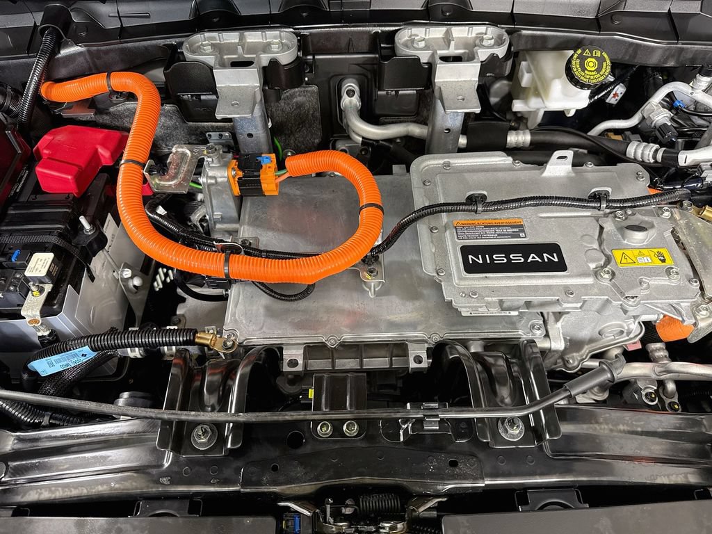 Used 2024 Nissan Ariya AWD image 36