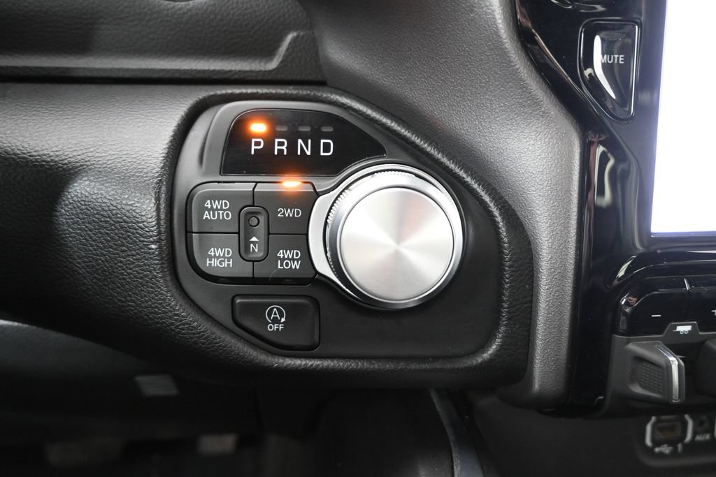 Used 2023 RAM 1500 Laramie AWD/4WD image 32