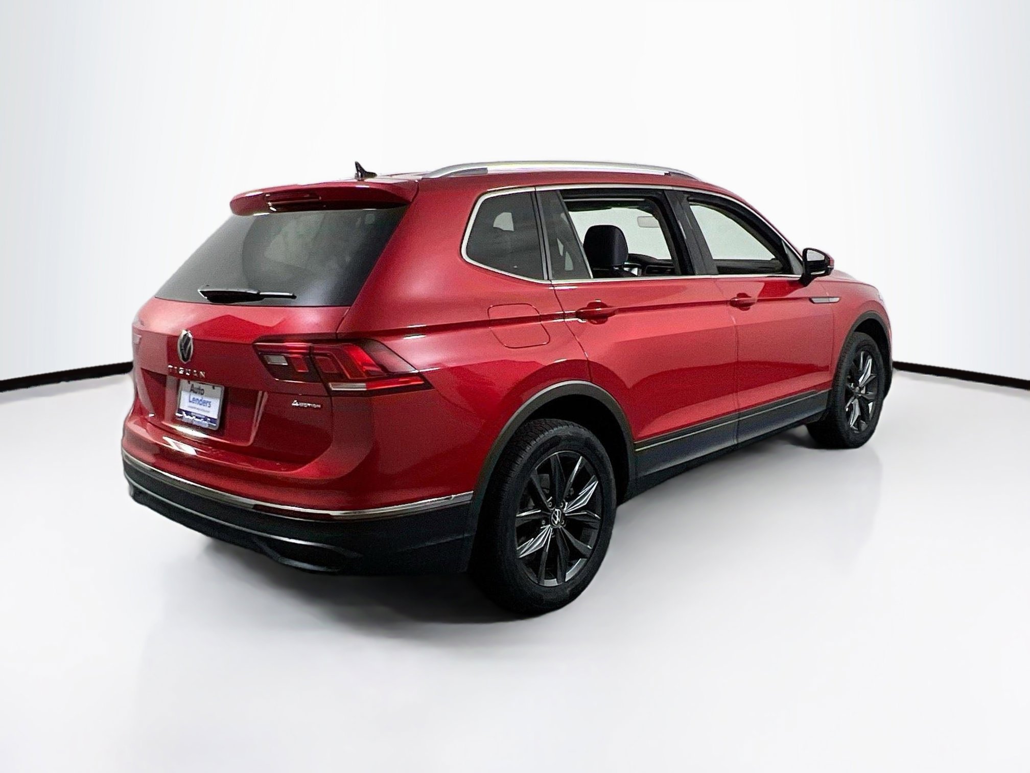 Used 2022 Volkswagen Tiguan SE AWD/4WD image 5