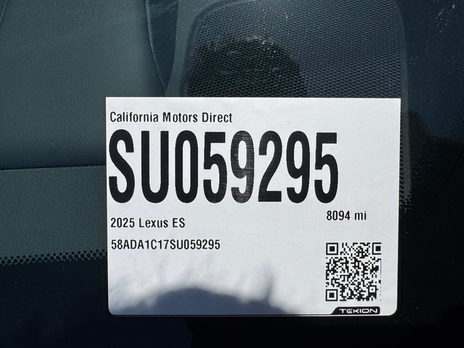 Used 2025 Lexus ES 300h w/ Premium Package FWD image 23