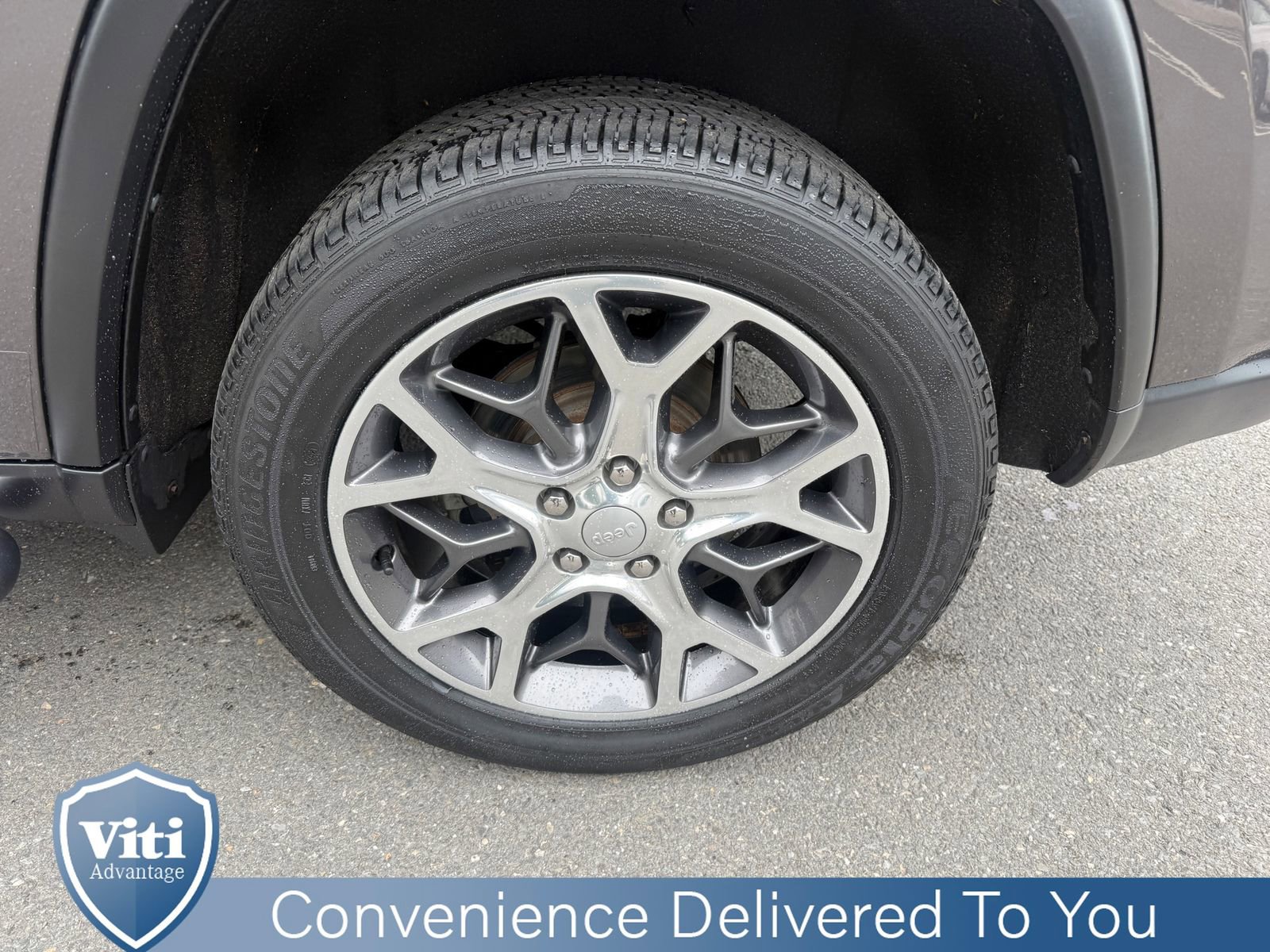 Used 2020 Jeep Grand Cherokee Limited AWD/4WD image 13