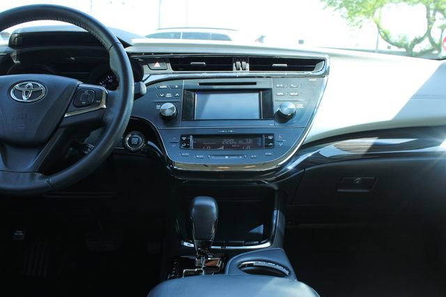 Used 2013 Toyota Avalon XLE FWD image 17