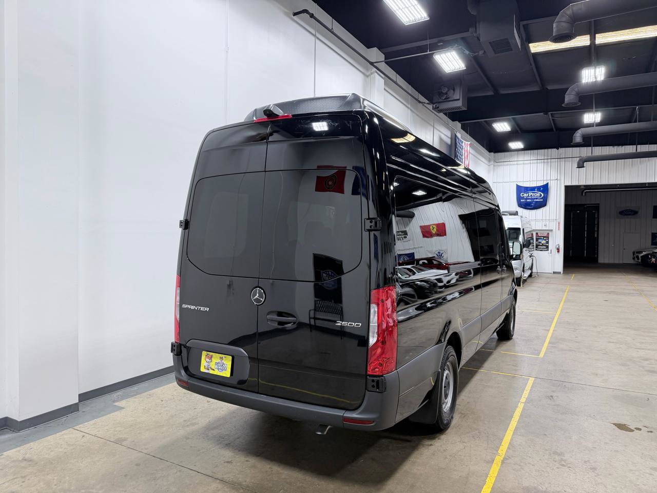 Used 2025 Mercedes-Benz Sprinter 2500 image 7